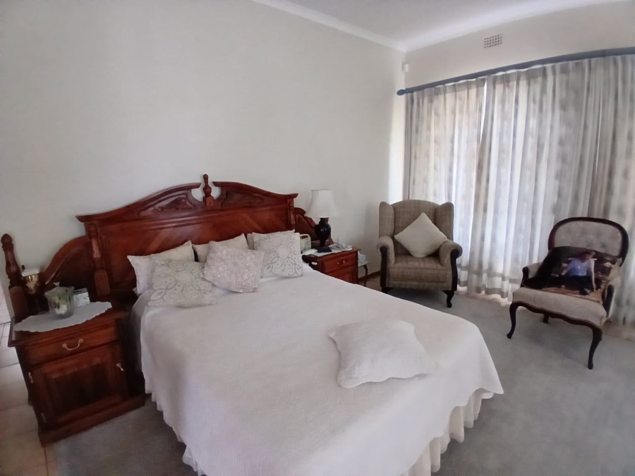 4 Bedroom Property for Sale in Kuruman Northern Cape
